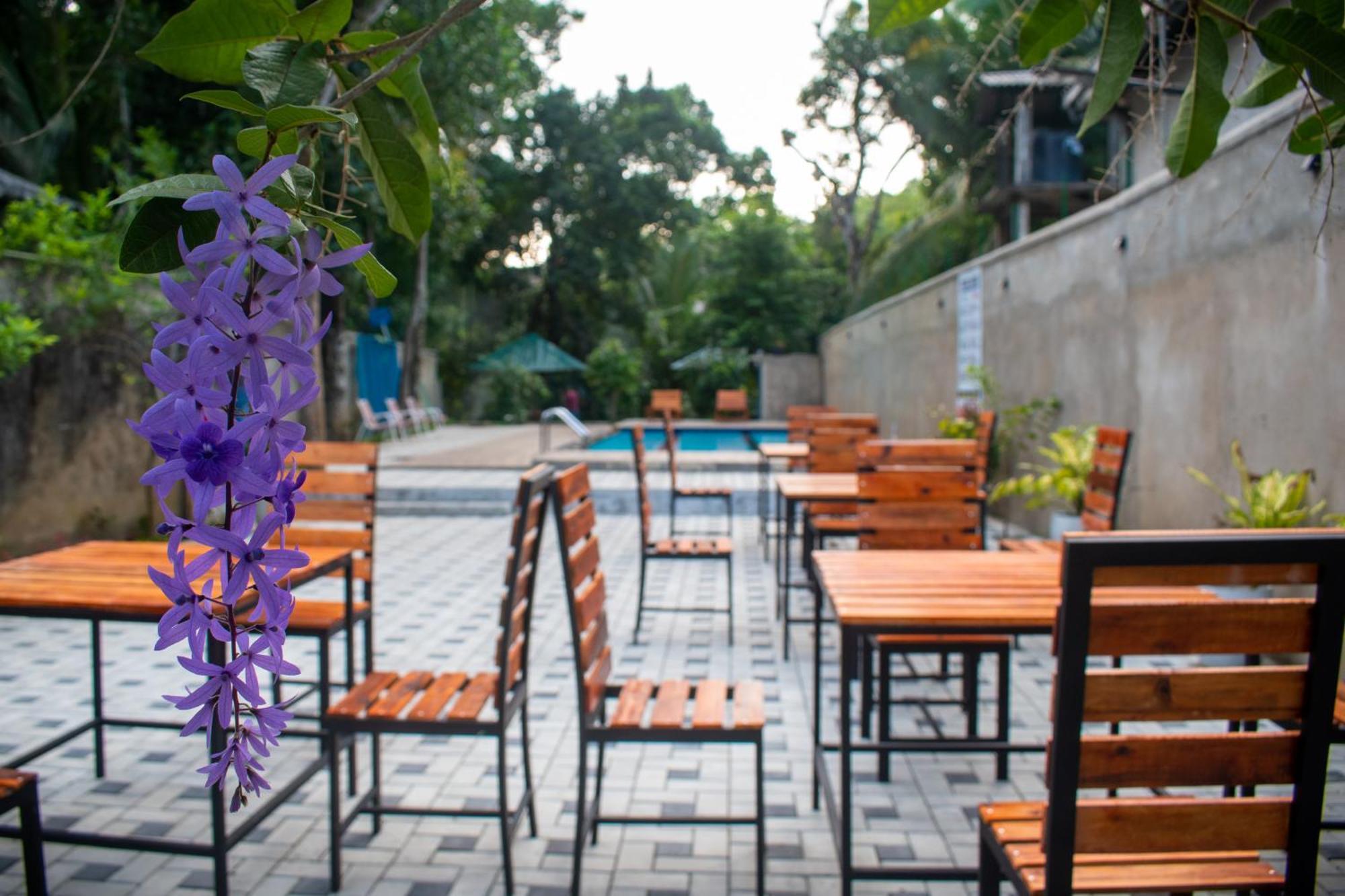 Villa Tranquil Kandy Перадения Екстериор снимка